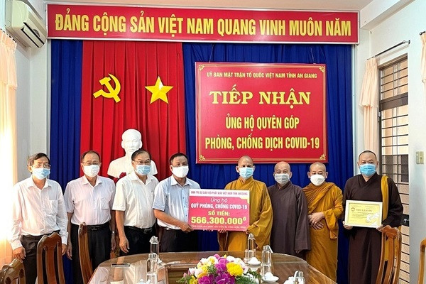 Ban Trị sự Giáo hội Phật giáo Việt Nam tỉnh An Giang ủng hộ công tác phòng, chống COVID-19