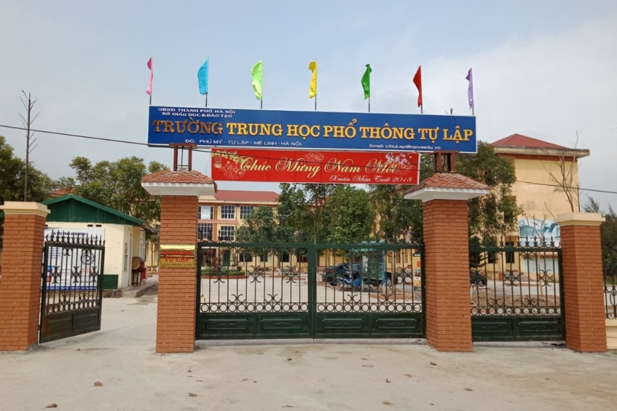 Bất ngờ vụ tố trường vận động học sinh không thi tốt nghiệp ở Hà Nội