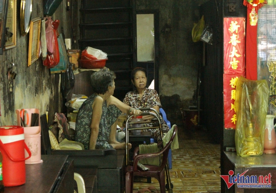 Inside the house of a group of women who vowed not to marry in old Saigon