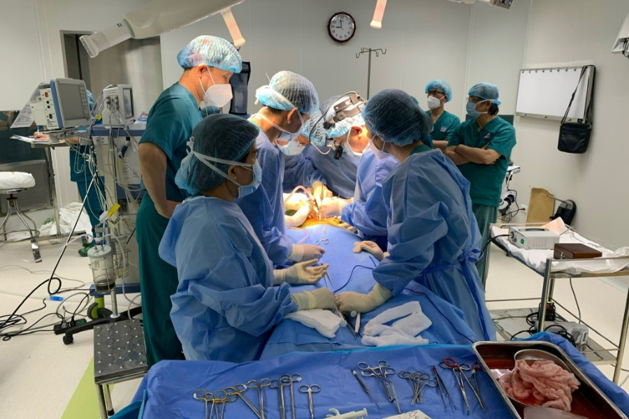 Bệnh viện Trung ương Huế xác lập 2 kỷ lục mới với ca ghép tim xuyên Việt