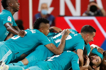 Benzema lập đại công, Real ngược dòng khó tin trước Sevilla