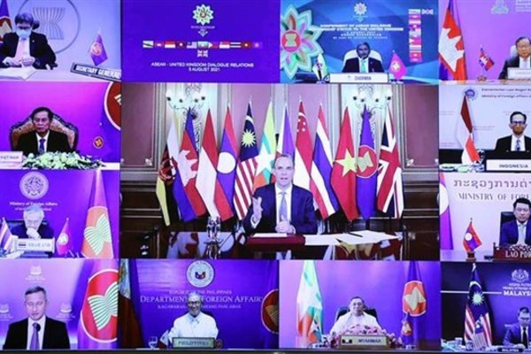 Bộ trưởng Bùi Thanh Sơn dự Lễ trao quy chế Đối tác đối thoại đầy đủ của ASEAN cho Vương quốc Anh