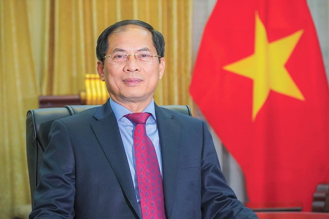 Bộ trưởng Bùi Thanh Sơn gửi thư chúc mừng 76 năm ngày thành lập ngành Ngoại giao