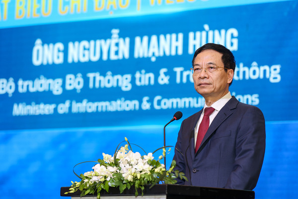 Bộ trưởng Nguyễn Mạnh Hùng phát biểu tại Hội thảo - Triển lãm quốc tế Ngày ATTT Việt Nam 2021