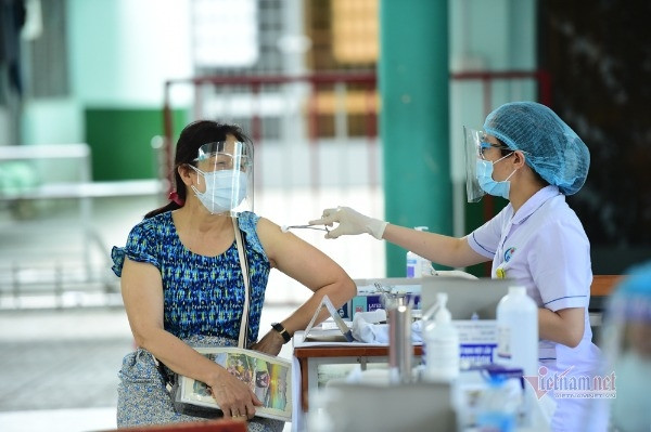 Bộ Y tế: Tiêm mũi 4 vắc xin Covid-19 sau mũi 3 ít nhất bốn tháng