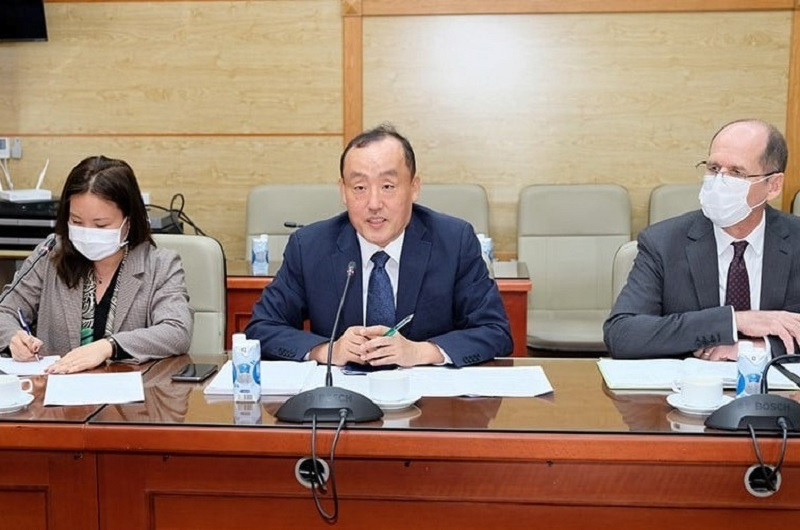 Bộ Y tế họp với WHO và CDC Hoa Kỳ, tìm giải pháp ứng phó biến thể Omicron