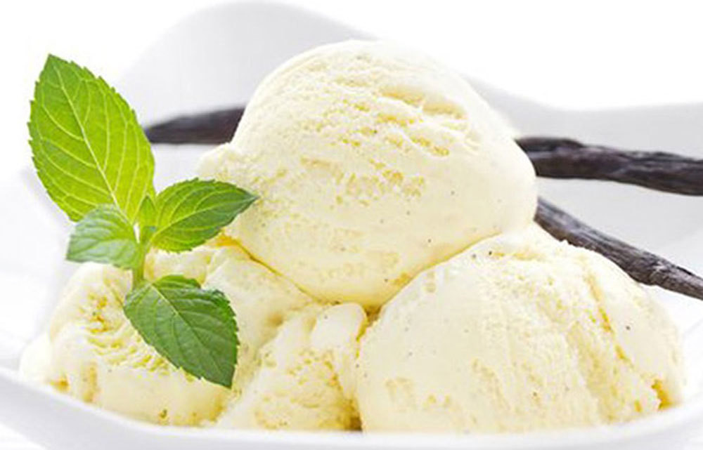 Nguyên liệu cần chuẩn bị để làm kem vani đơn giản là gì?
