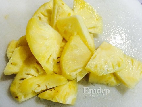 {cách làm mực xào dứa ngon}