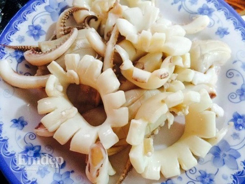 {mực xào dứa thơm ngon chuẩn vị}