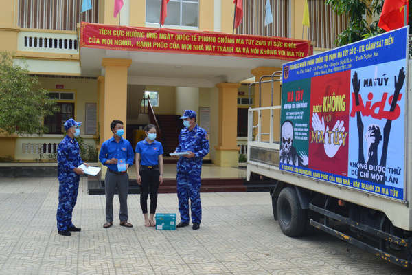 Cảnh sát biển Việt Nam tuyên truyền, phổ biến giáo dục pháp luật về phòng, chống ma túy tại Nghi Lộc