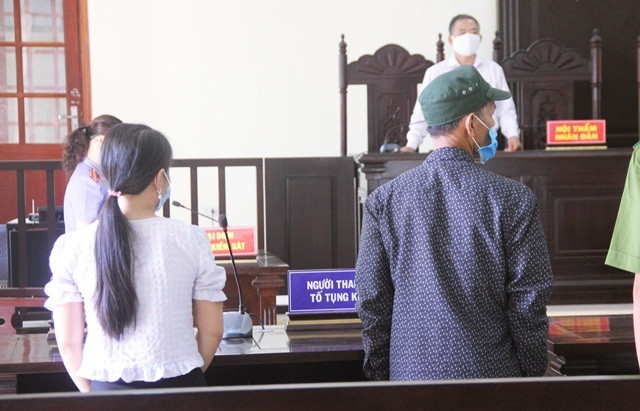 Cha nghèo bán bò đi tìm con gái bị lừa bán nơi xứ người