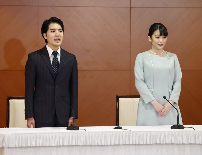 Chồng của cựu công chúa Nhật Bản lại thi trượt luật sư