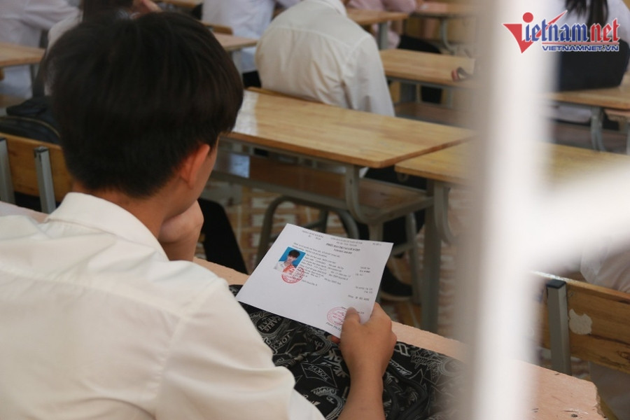 'Con học lớp chọn nhưng trường bảo không thể thi nổi lớp 10'