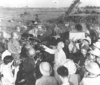 Tình cảm của Bác Hồ với bộ đội trong ngày Tết