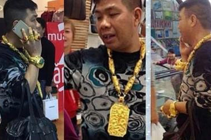 ‘Đại gia’ đeo đầy trang sức màu vàng bị khởi tố tội cho vay nặng lãi