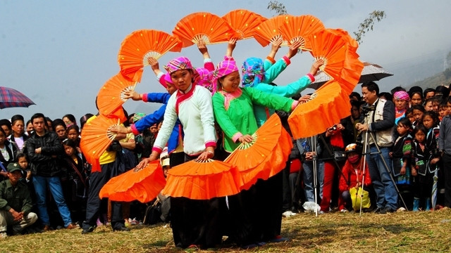 Đại gia đình 54 dân tộc Việt Nam: Dân tộc Giáy