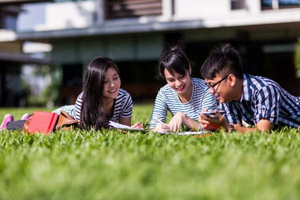 Đại học RMIT công bố chương trình học bổng năm 2022