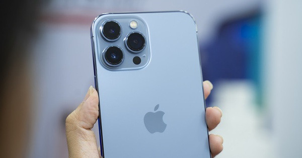 Đại lý “chơi lớn” giảm giá khủng cho hàng Huawei, iPhone 13 Pro max về mức 