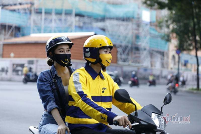 Dịch ở cấp độ 2, xe ôm công nghệ tại TP.HCM được phép hoạt động trở lại