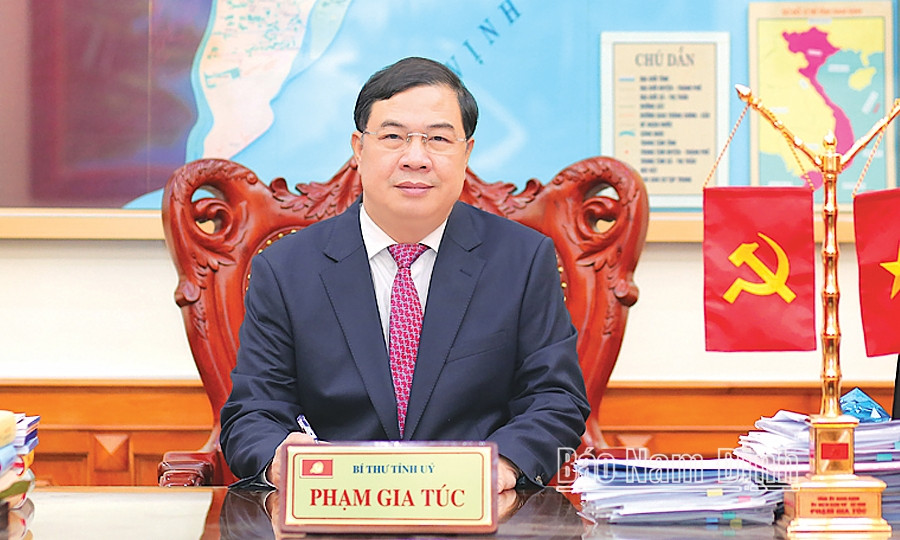 Đoàn kết, đổi mới, quyết tâm tạo bước đột phá mới trong xây dựng Đảng và phát triển KT-XH