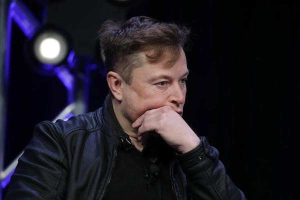 Elon Musk bất ngờ rút lui khỏi Hội đồng quản trị Twitter