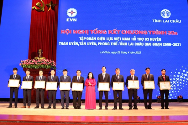 EVN invested more than 980 billion VND to support 3 poor districts of Lai Chau province