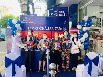 FPT Long Châu tặng hơn nửa triệu ngày thuốc cho người khó khăn