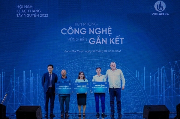 Gần 400 khách hàng Tây Nguyên dự hội nghị khách hàng Viglacera