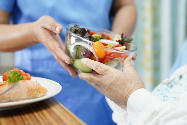 Giờ ăn tối chuẩn để sống lâu