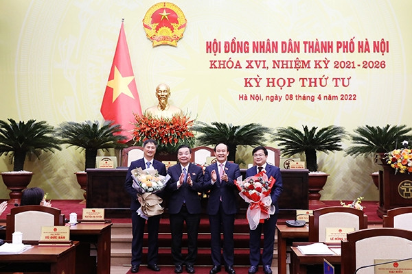 Hà Nội miễn nhiệm, bầu nhân sự mới