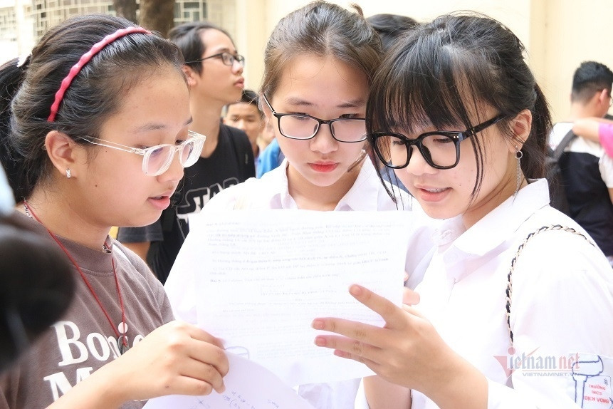 Hanoi requires that teachers do not force students to choose their wishes