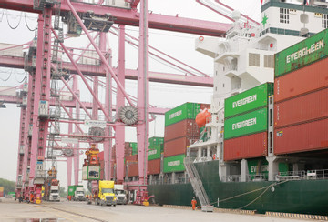 HCMC still Vietnam's biggest exporter in 2021 despite Covid impact