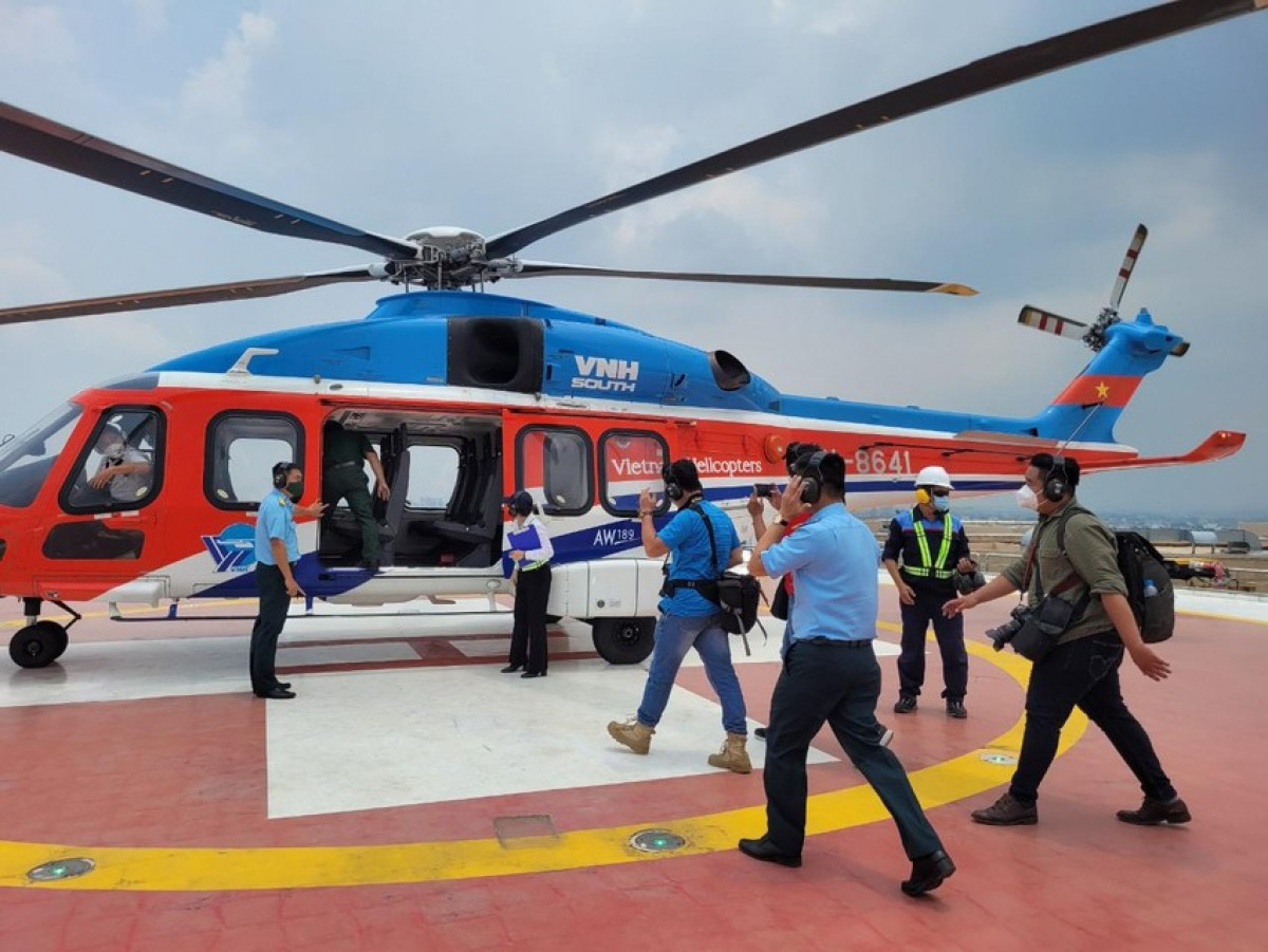 Helicopter tours of Ho Chi Minh City officially go on sale (Photo: plo.vn)
