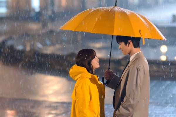 'Hẹn hò chốn công sở' đạt 32 triệu giờ xem đứng thứ 3 toàn cầu