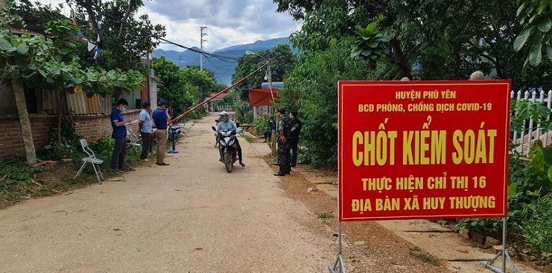 Hỗ trợ đồng bào DTTS có hoàn cảnh khó khăn bị nhiễm Covid-19