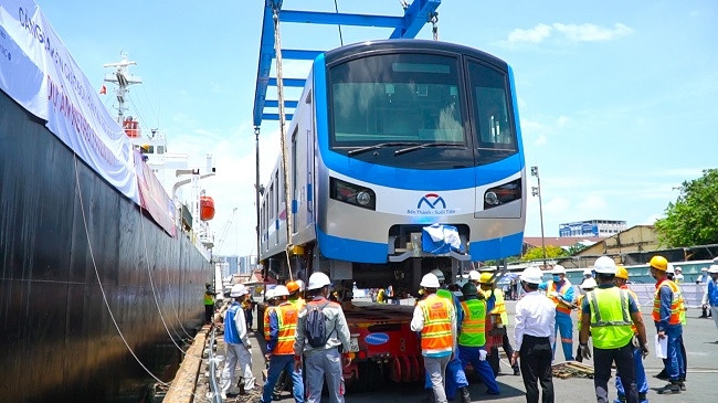 Hoàn tất vận chuyển 17 đoàn tàu tuyến Metro số 1 về Việt Nam