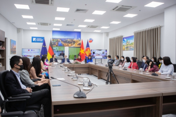 Học viện Ngoại giao khánh thành phòng Berlin