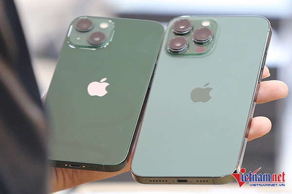iPhone 13 xanh lá mở bán tại Việt Nam, 
