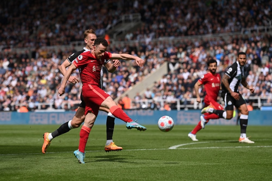 Kết quả bóng đá hôm nay 30/4: Liverool gây áp lực lên Man City