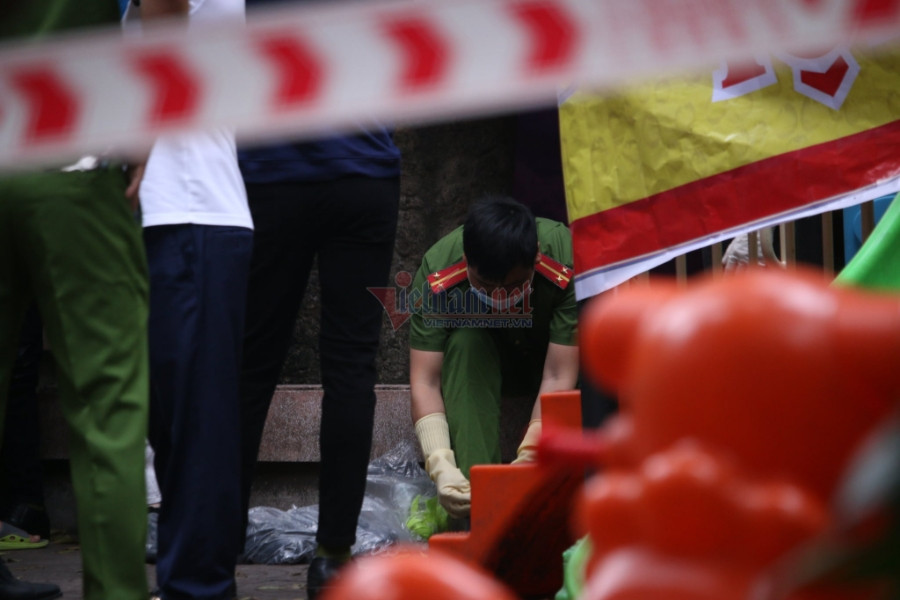Khám nghiệm hiện trường vụ cháy khiến 5 người tử vong ở Hà Nội