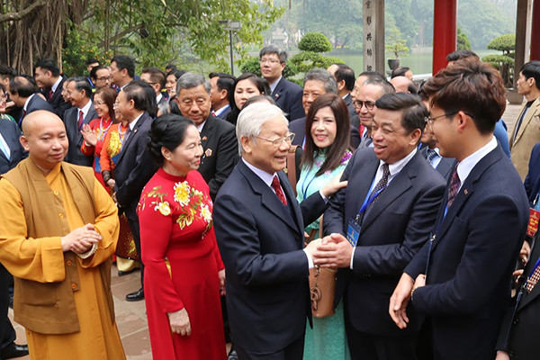 Không để những định kiến cản trở con đường phát triển của dân tộc