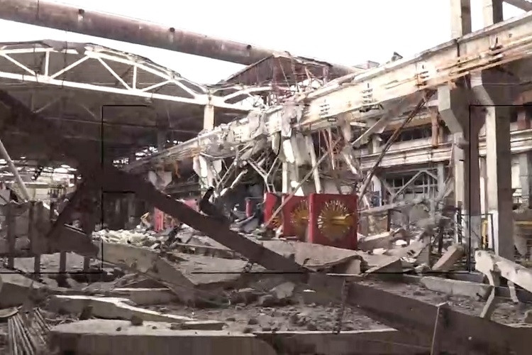 Khung cảnh đổ nát bên trong ‘pháo đài’ Azovstal ở Mariupol