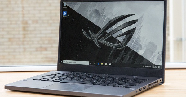 Loạt laptop cấu hình mạnh, giá giảm sâu dịp lễ