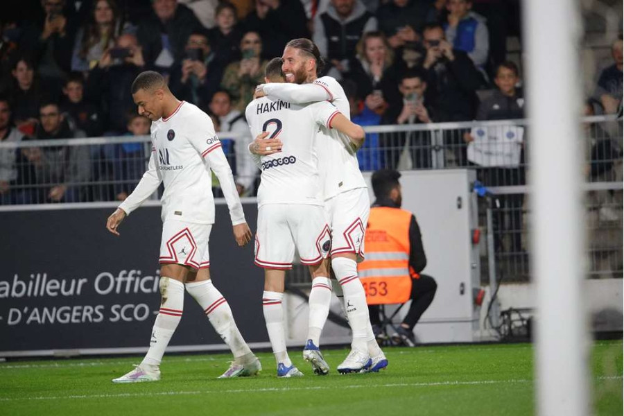 Mbappe và Ramos ghi bàn, PSG sửa soạn vô địch Ligue 1