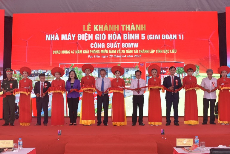 Mekong Delta’s biggest mainland wind power project inaugurated