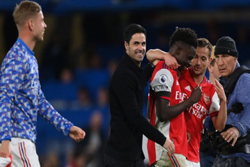 Mikel Arteta tiết lộ chiêu khích Arsenal cho Chelsea ôm hận