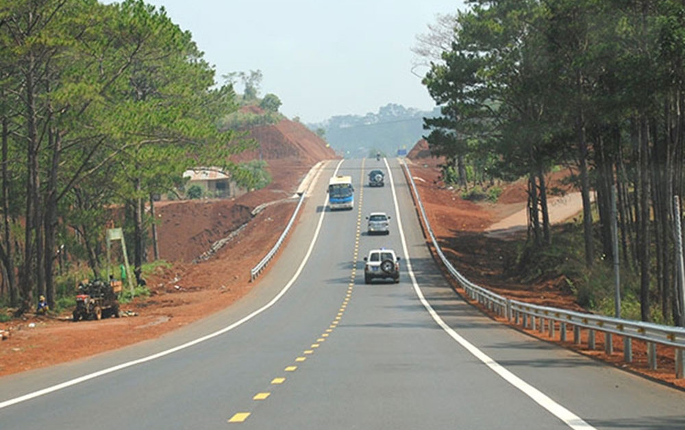 Open highway connecting Binh Phuoc to Central Highlands