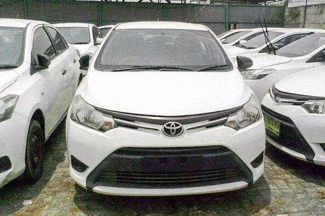 Muốn mua ô tô cũ, có nên chọn xe taxi hoàn lương cho rẻ?