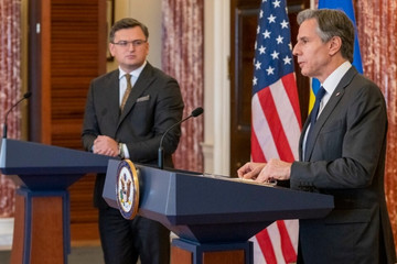 Mỹ-Ukraine bàn khoản viện trợ 'khủng', Kiev tuyên bố hạ hơn nghìn xe tăng Nga