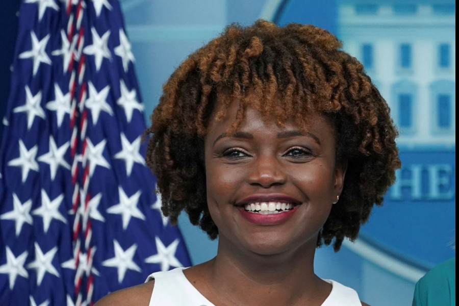 Người phụ nữ da màu đầu tiên được bổ nhiệm làm thư ký báo chí Nhà Trắng